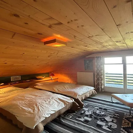 In With Mountain Views Chalet