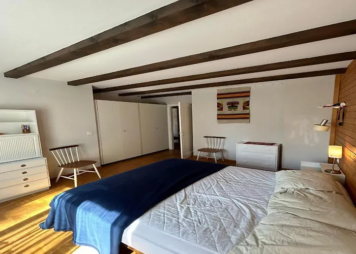 In With Mountain Views Chalet *